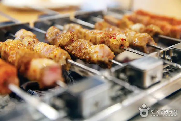 자양동 양꼬치거리 (중국음식문화거리) · 관광지