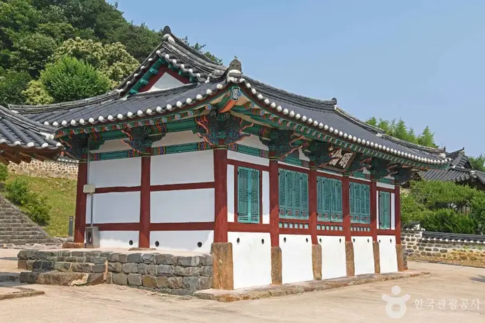 임천향교 · 관광지