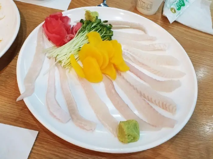 으뜸횟집 · 음식점