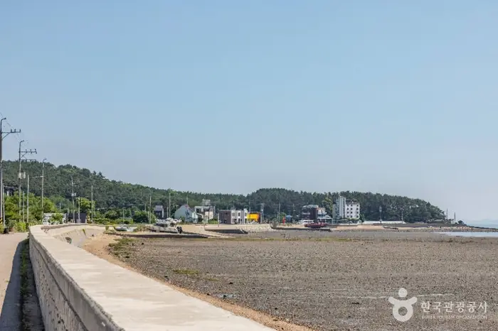 낭하리해변 · 관광지
