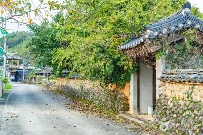 산청 단계마을 옛 담장 · 관광지