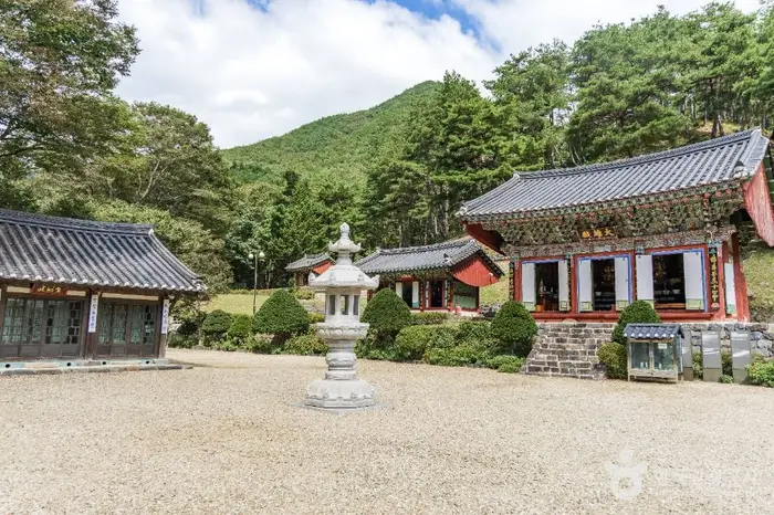 보석사(금산) · 관광지