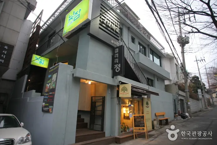 갤러리정 · 문화시설