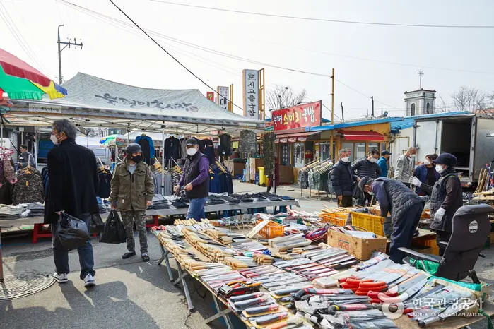 북평민속오일장 (3, 8일) · 쇼핑