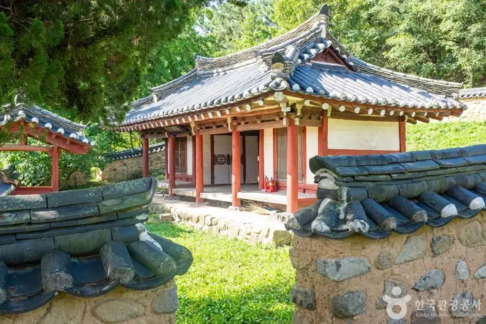 관란서원 · 관광지