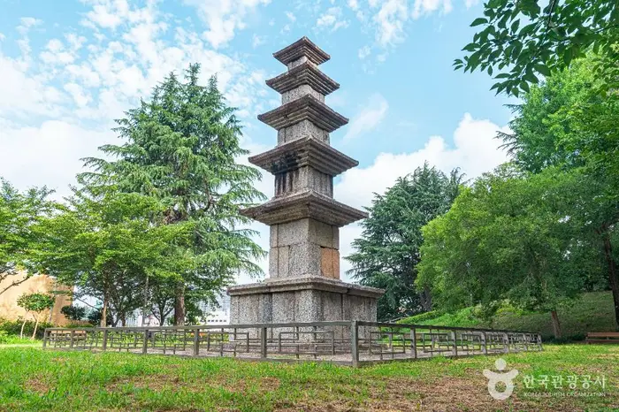 (전)광주 성거사지 오층석탑 · 관광지