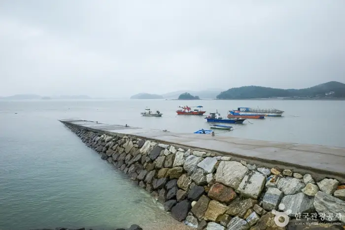메추리섬 · 관광지