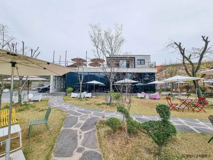 카페 그로브 · 음식점
