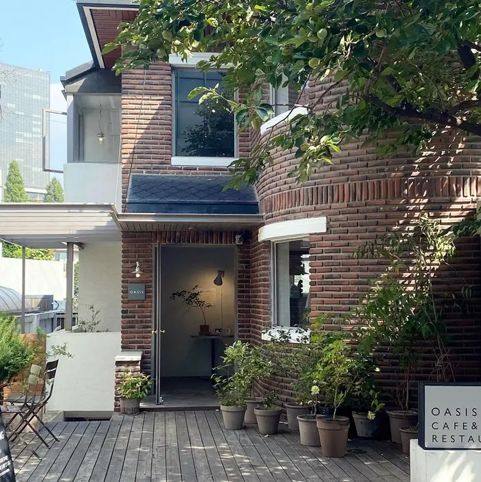 오아시스 청담점 · 음식점