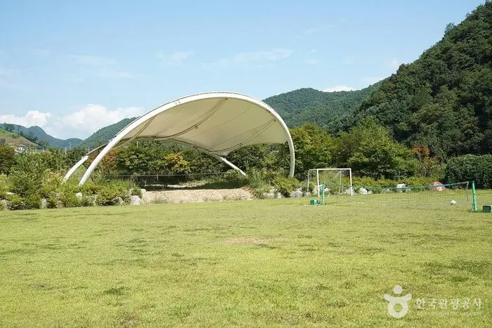 용늪자연생태학교 · 문화시설