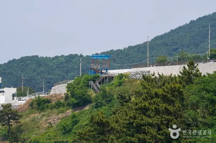 노을이 물드는 언덕 · 관광지