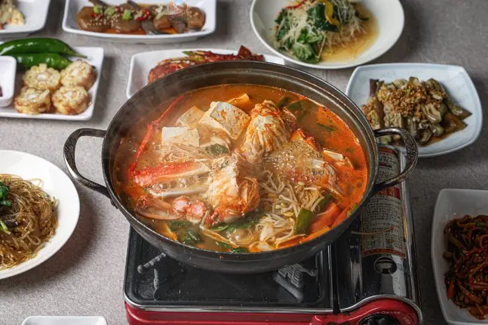 계곡가든꽃게장 · 음식점