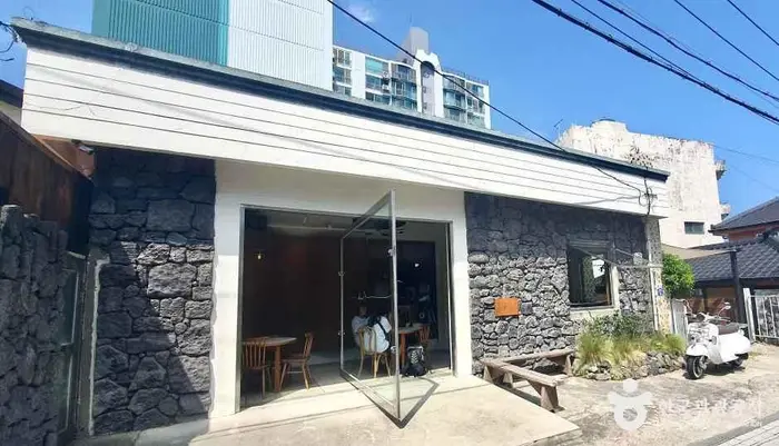 음파 · 음식점