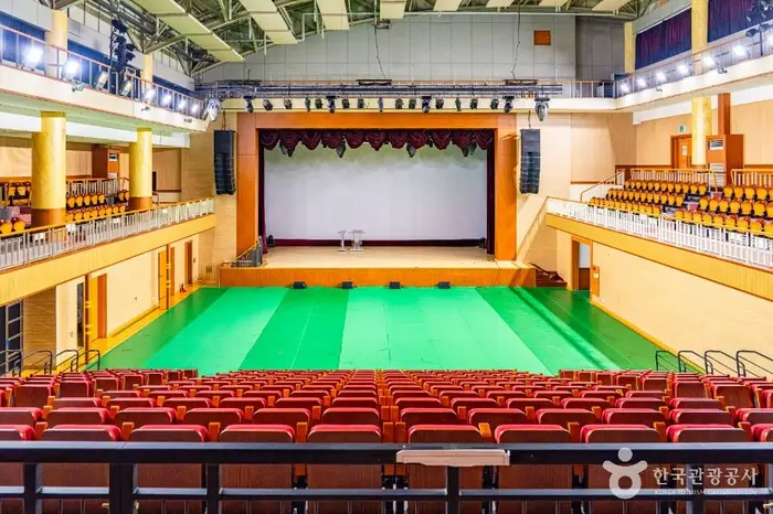 무주예체문화관 · 문화시설