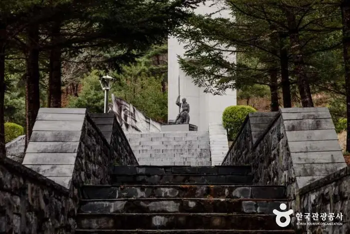동학농민혁명기념공원 · 관광지