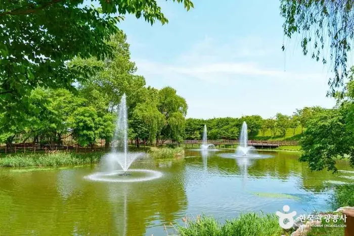 바람새마을 소풍정원 · 관광지