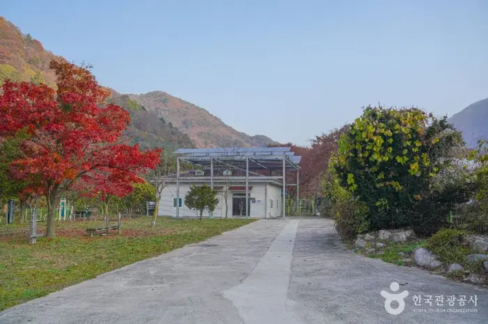 배내골 휴 마을 · 관광지