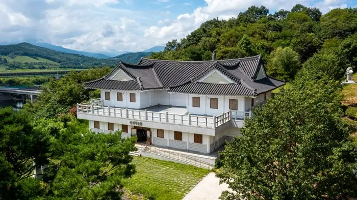 산청박물관 · 문화시설