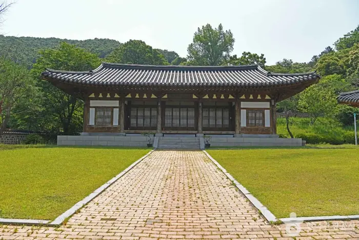 박동진 판소리전수관 · 문화시설