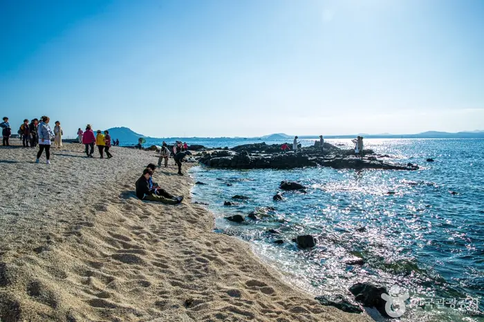 우도산호해변 홍조단괴 서빈백사 · 관광지