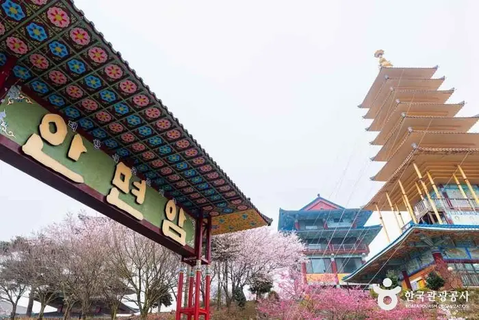 안면암(태안) · 관광지