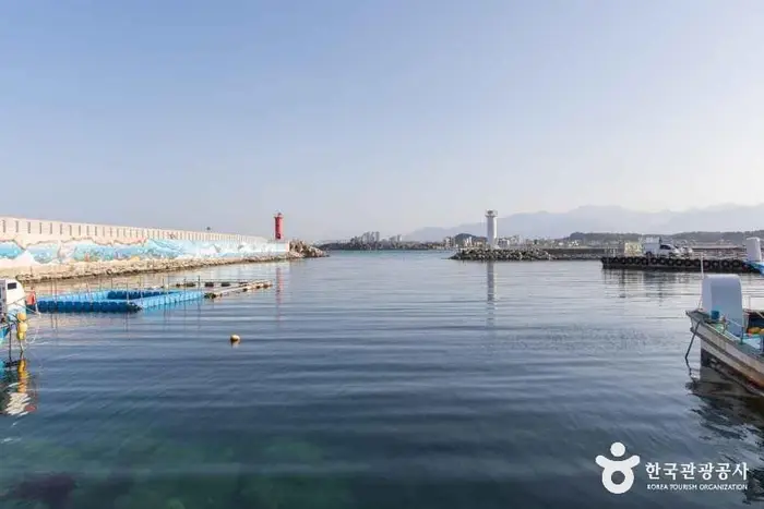 백도항(문암1리항) · 관광지