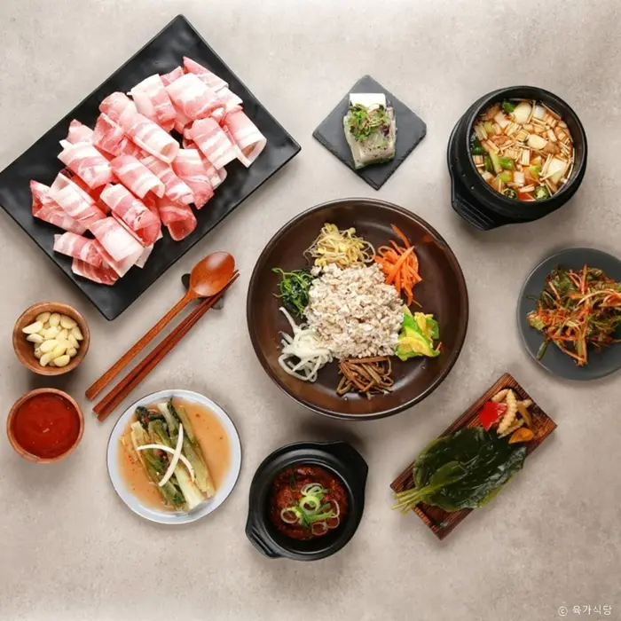 육가식당 · 음식점