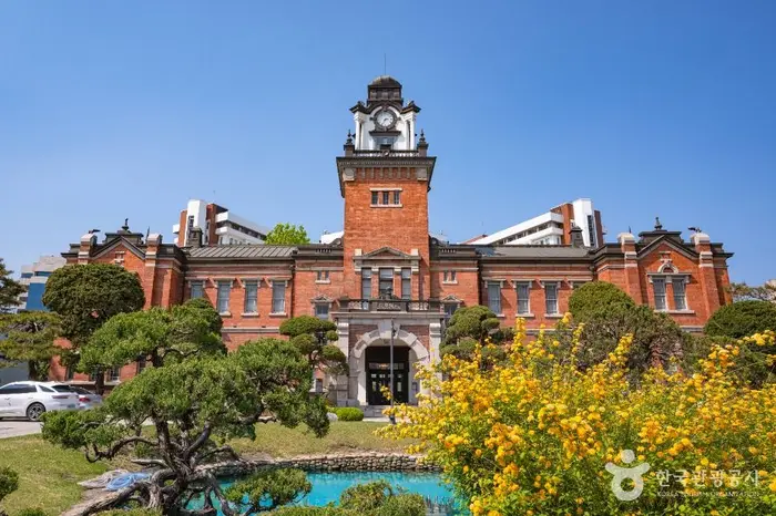 서울대학교병원 의학박물관 · 문화시설