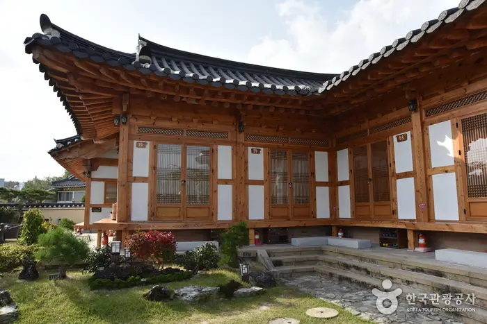 청공한옥 · 숙박