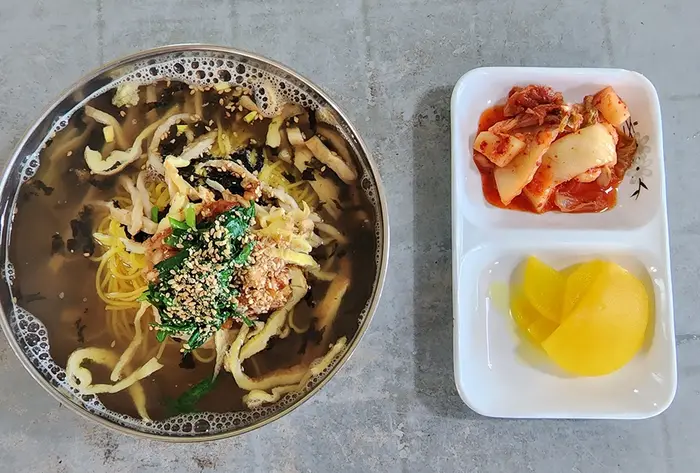 거제촌국수 · 음식점