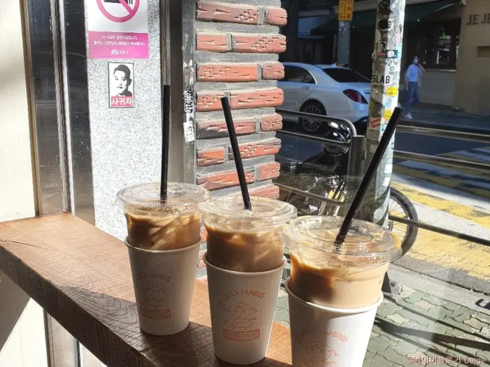 메쉬커피 · 음식점