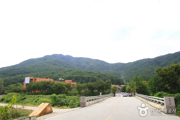 박달산(파주) · 관광지