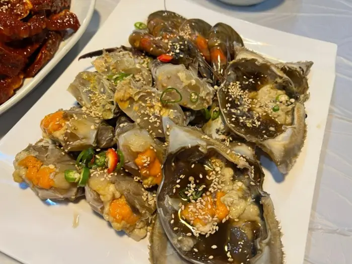 명현만간장게장 검단점 · 음식점