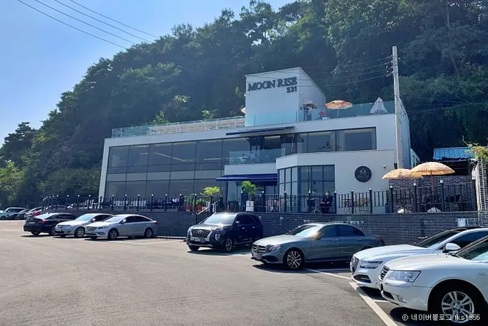 문라이즈531 · 음식점