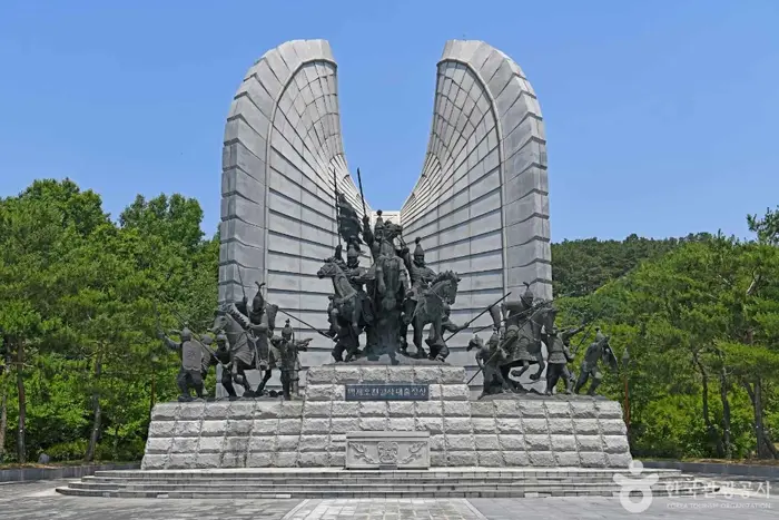 백제 오천결사대 충혼탑 · 관광지