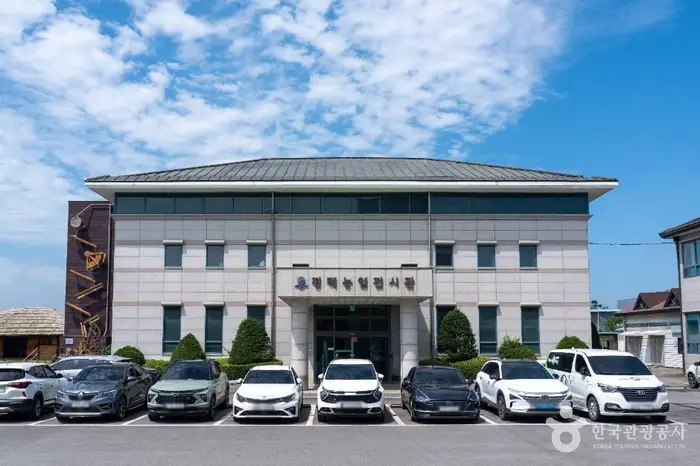 평택농업전시관 · 문화시설