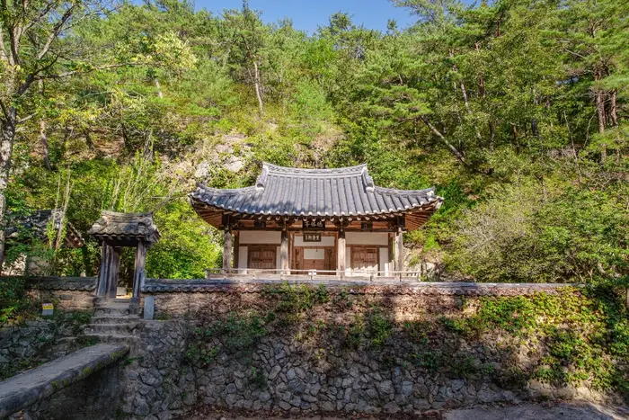 만휴정 · 관광지