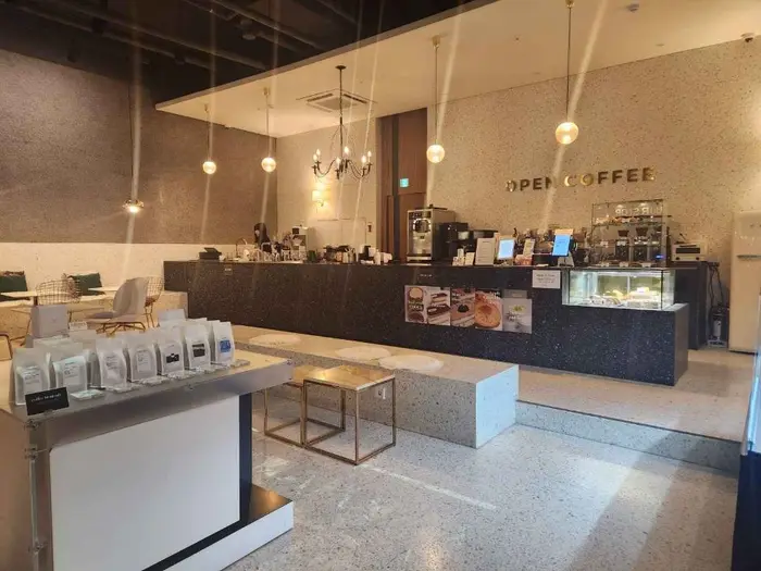 오픈커피 판교본점 · 음식점
