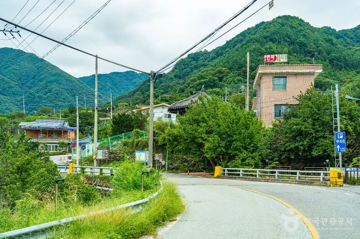 위안 산촌마을 · 관광지