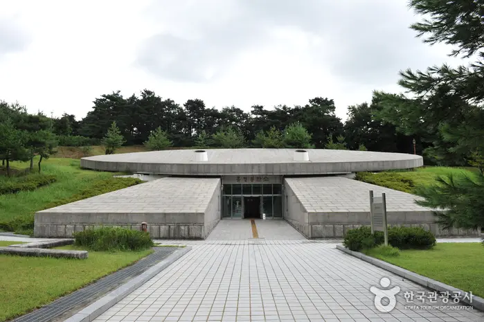 국립 5·18 민주묘지 · 관광지