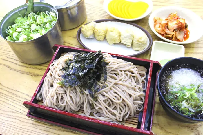 청수우동메밀냉면 · 음식점