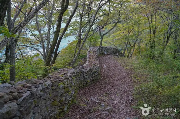 무주 적상산성 · 관광지