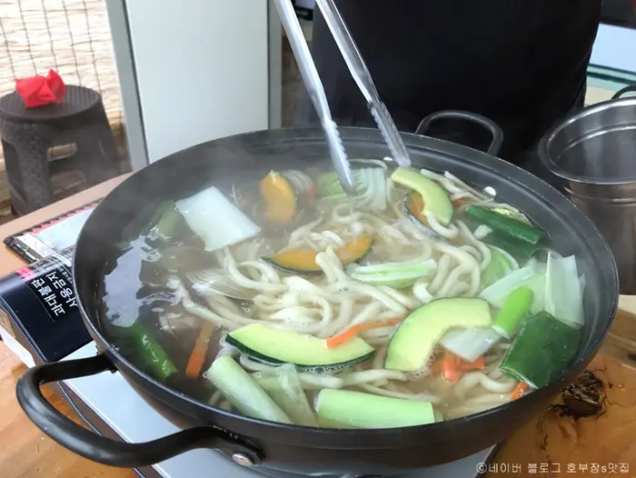강화원조칼국수 · 음식점