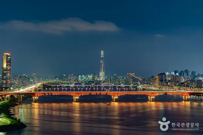 달맞이근린공원 · 관광지