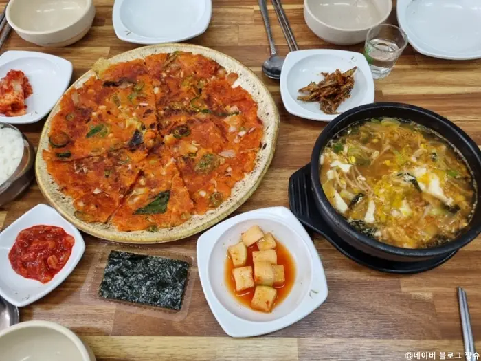 형가네콩나물국밥 · 음식점