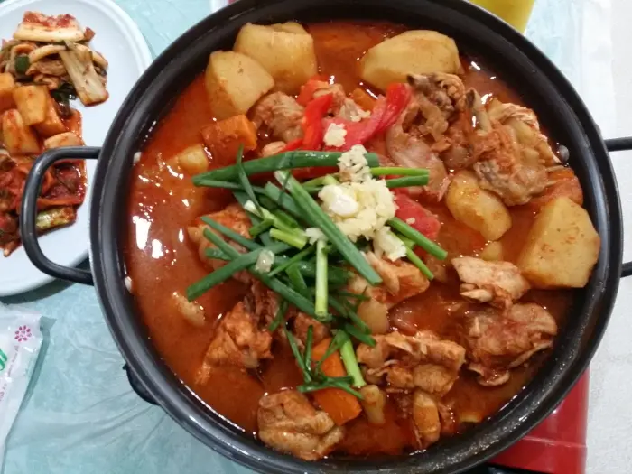 방태산황토펜션식당 · 음식점