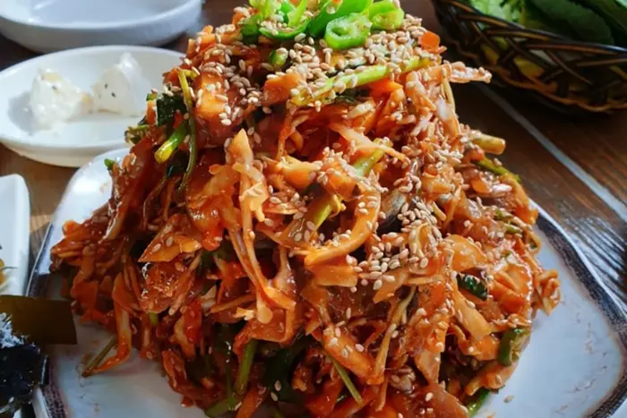 장군멸치회촌 · 음식점