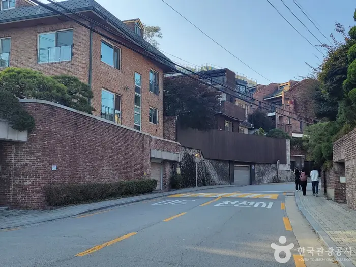 성북동고택북촌산책길 · 관광지
