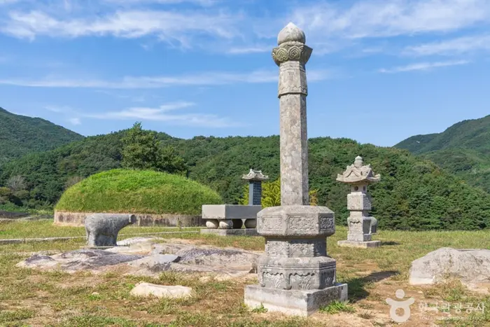 남연군의 묘 · 관광지