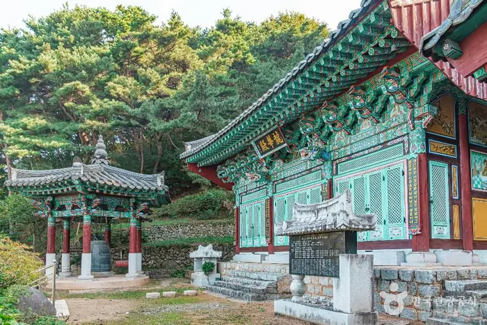 월명사(김제) · 관광지